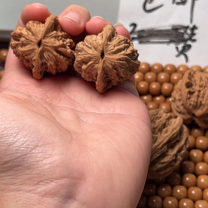 猴头核桃把件全品虎头