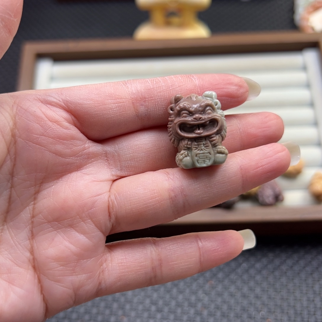 万****石英质玉未镶嵌珠宝半成品