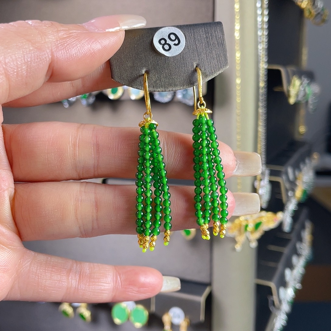 Y***D翡翠18K金镶嵌耳饰翡翠A货