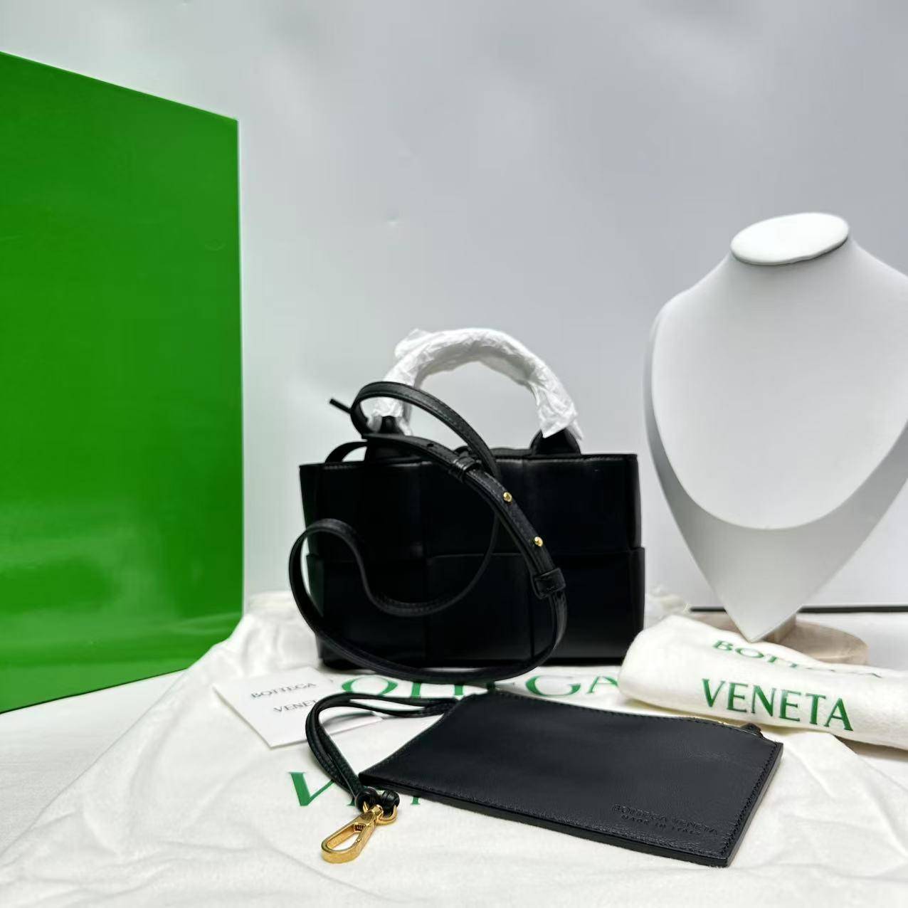 胖虎佳佳/葆蝶家/99新/公价0/箱包/斜挎包/31B2502210064