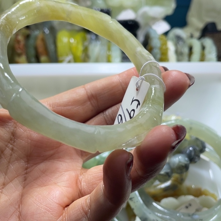 岫玉未镶嵌手镯59.60