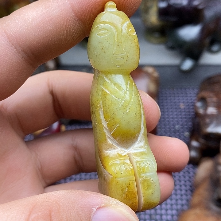 未镶嵌蛇纹石玉颈饰