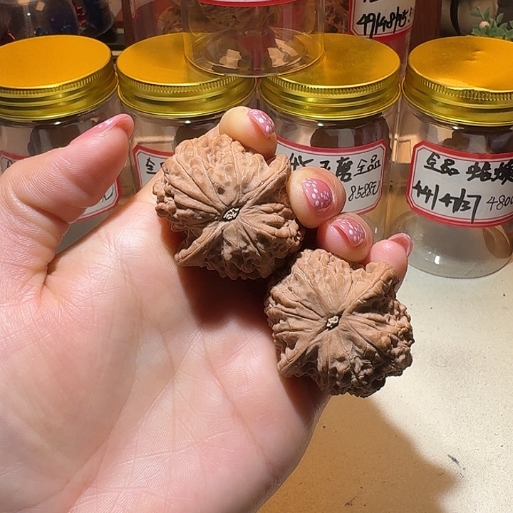 辞***.文玩核桃吊坠40全品毕业对血麒麟