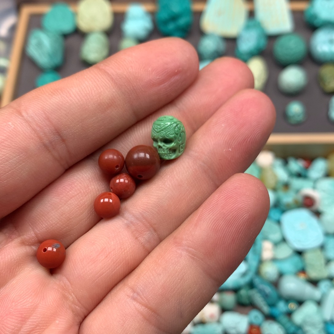 南红玛瑙雕刻未镶嵌