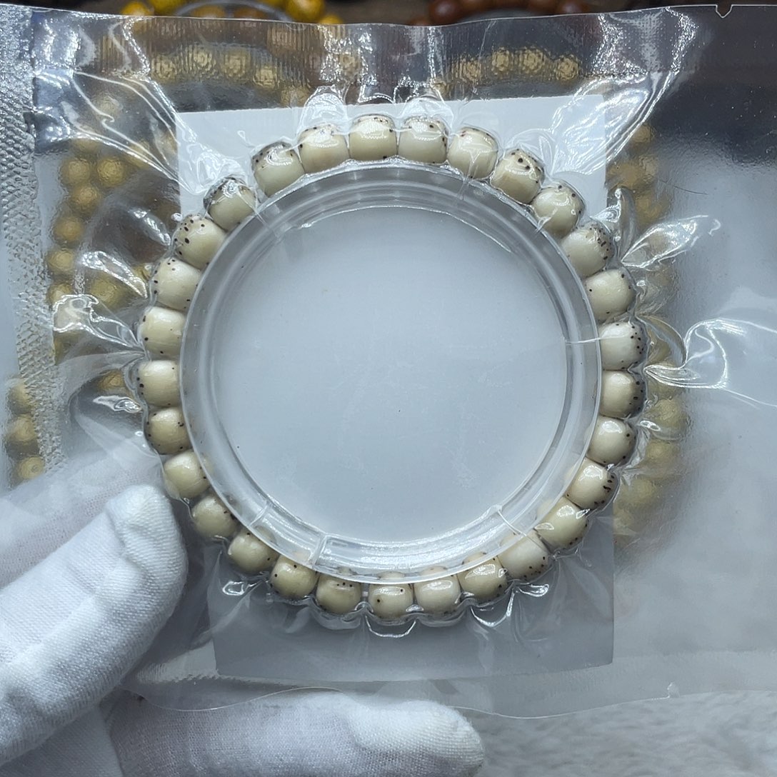 星月菩提手串原生态石玉8✖️7半壁留白