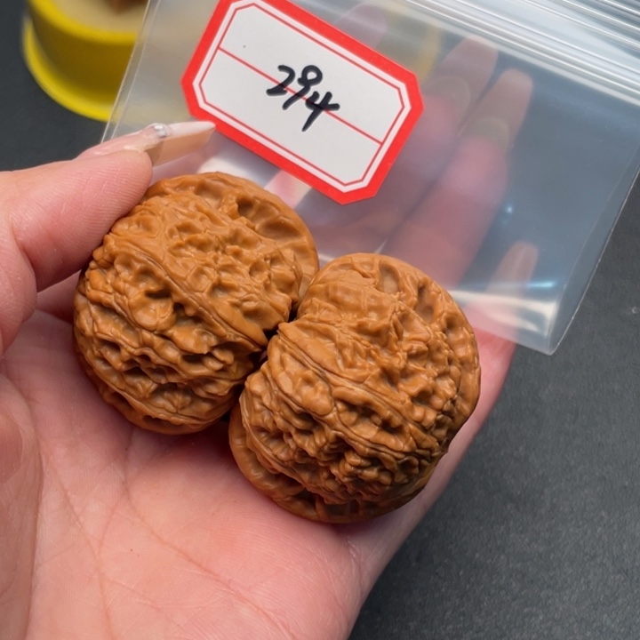 顺***^文玩核桃把件白狮子