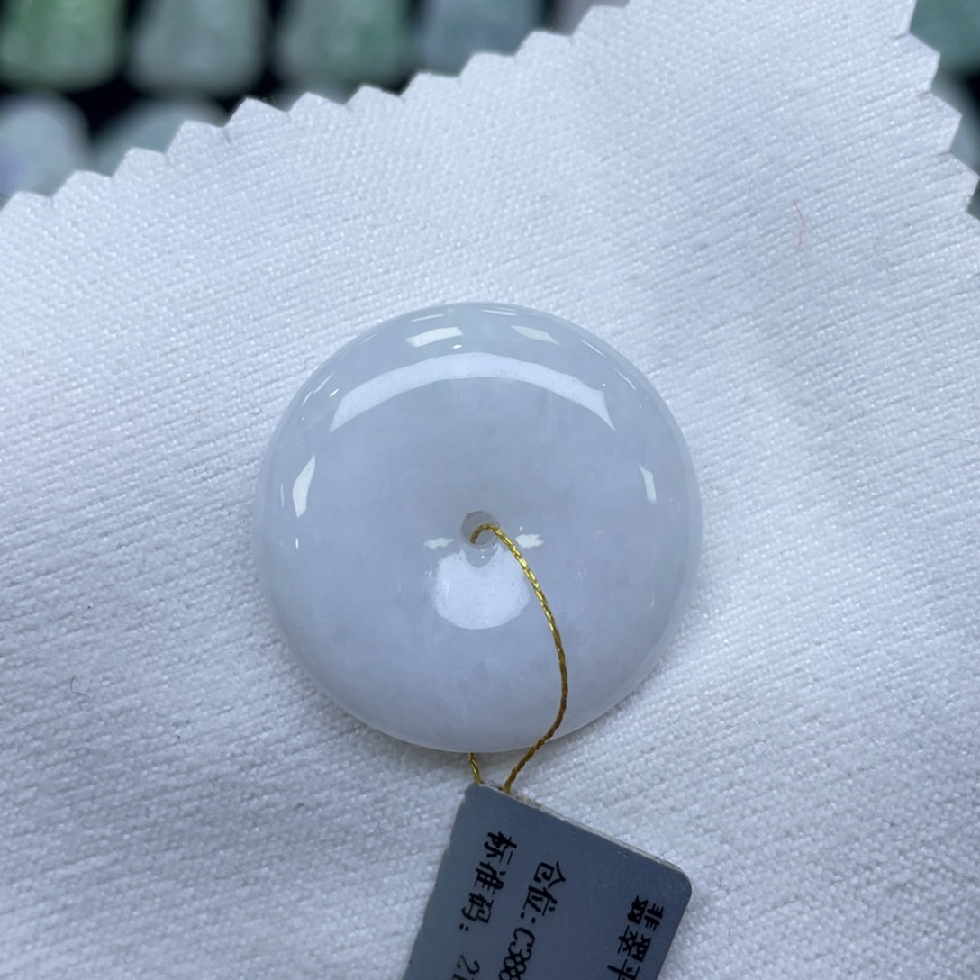 颈饰未镶嵌翡翠平安扣