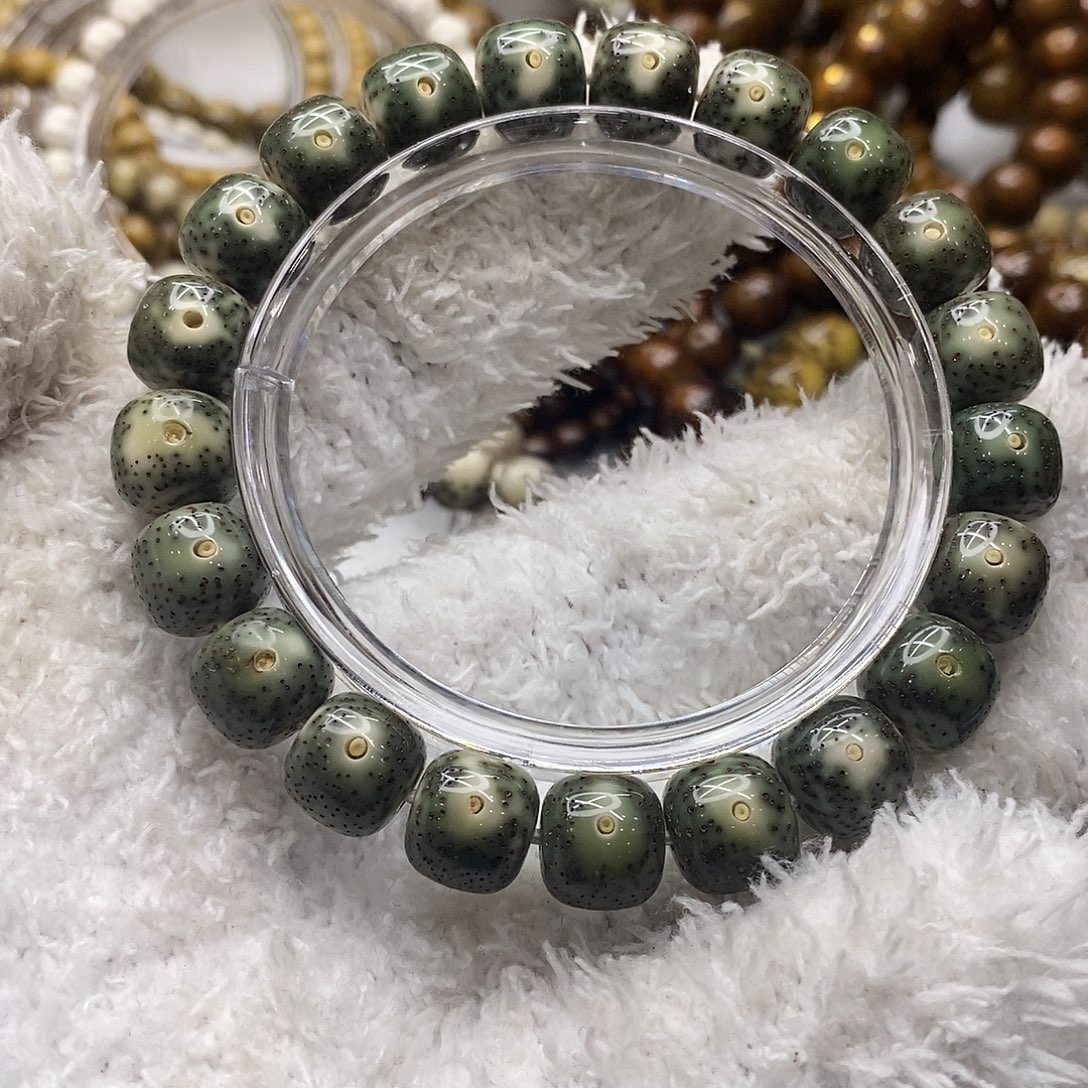 细***忆星月菩提吊坠海南原生态星月菩提