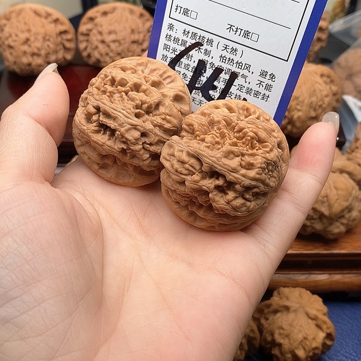 桃核吊坠粗筋狮子头43