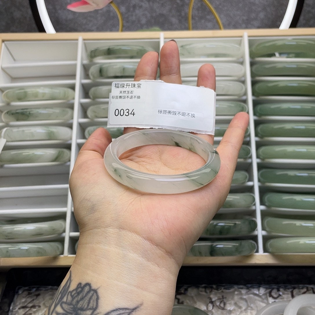 石英质玉未镶嵌手镯0034