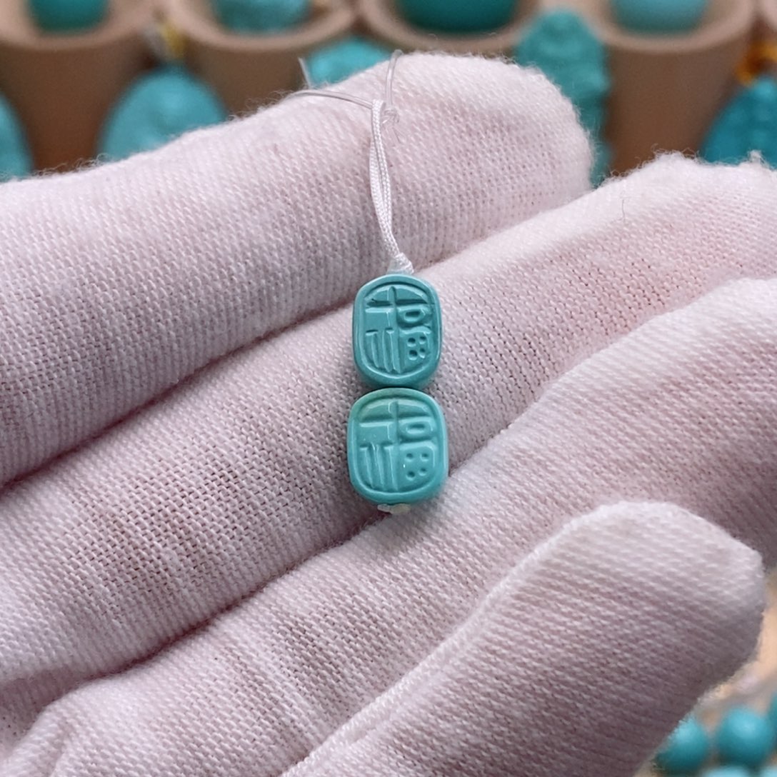 I***I未镶嵌绿松石珠宝奇石