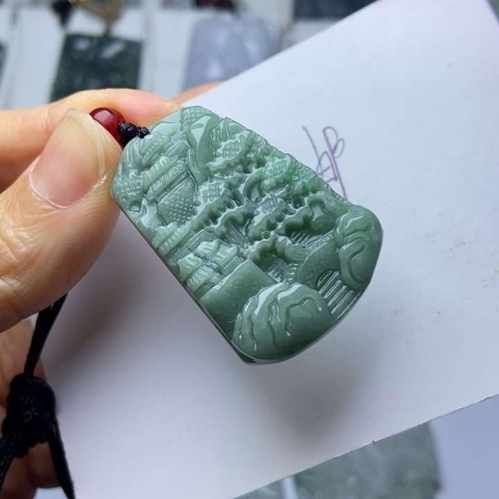 翡翠未镶嵌颈饰翡翠