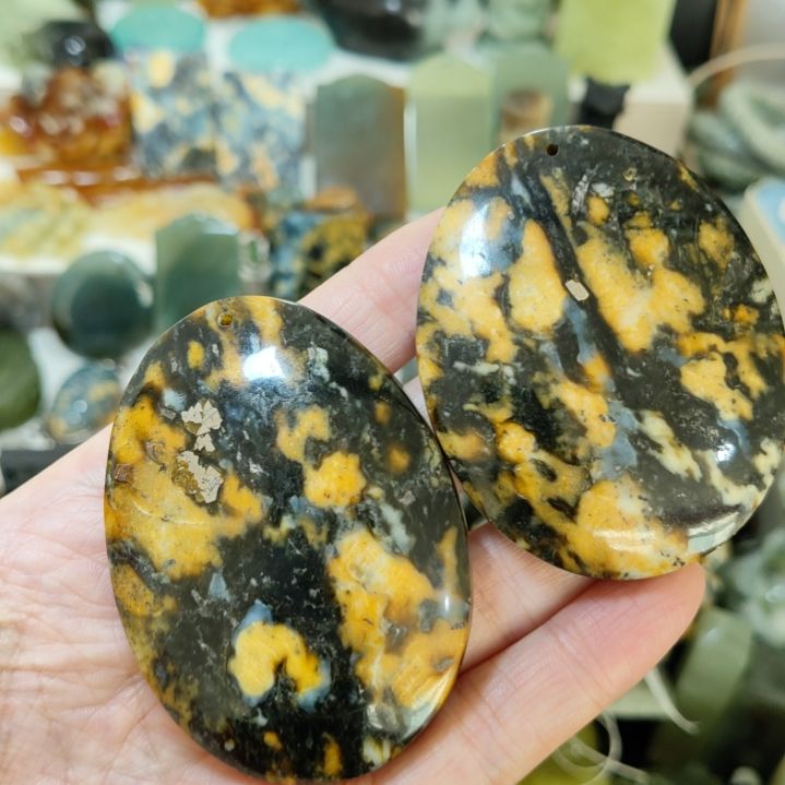 穿***期岫玉未镶嵌挂坠款式