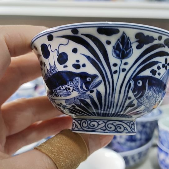 景德镇陶瓷小压手杯