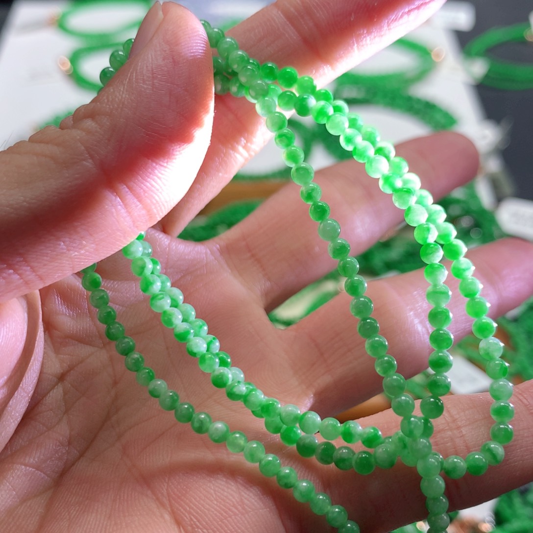 翡翠未镶嵌手链翡翠