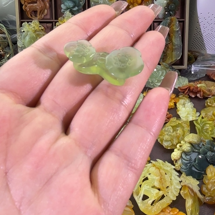 未镶嵌蛇纹石玉颈饰