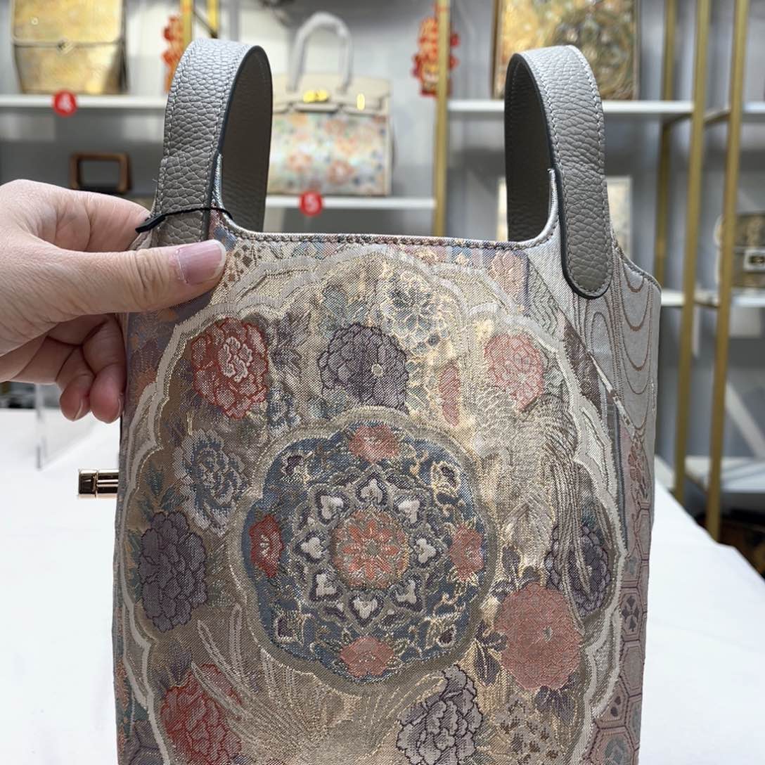 织绣直播间浮力大漏