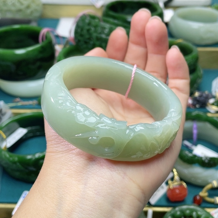 和田玉手镯55+圈口 编号44未镶嵌