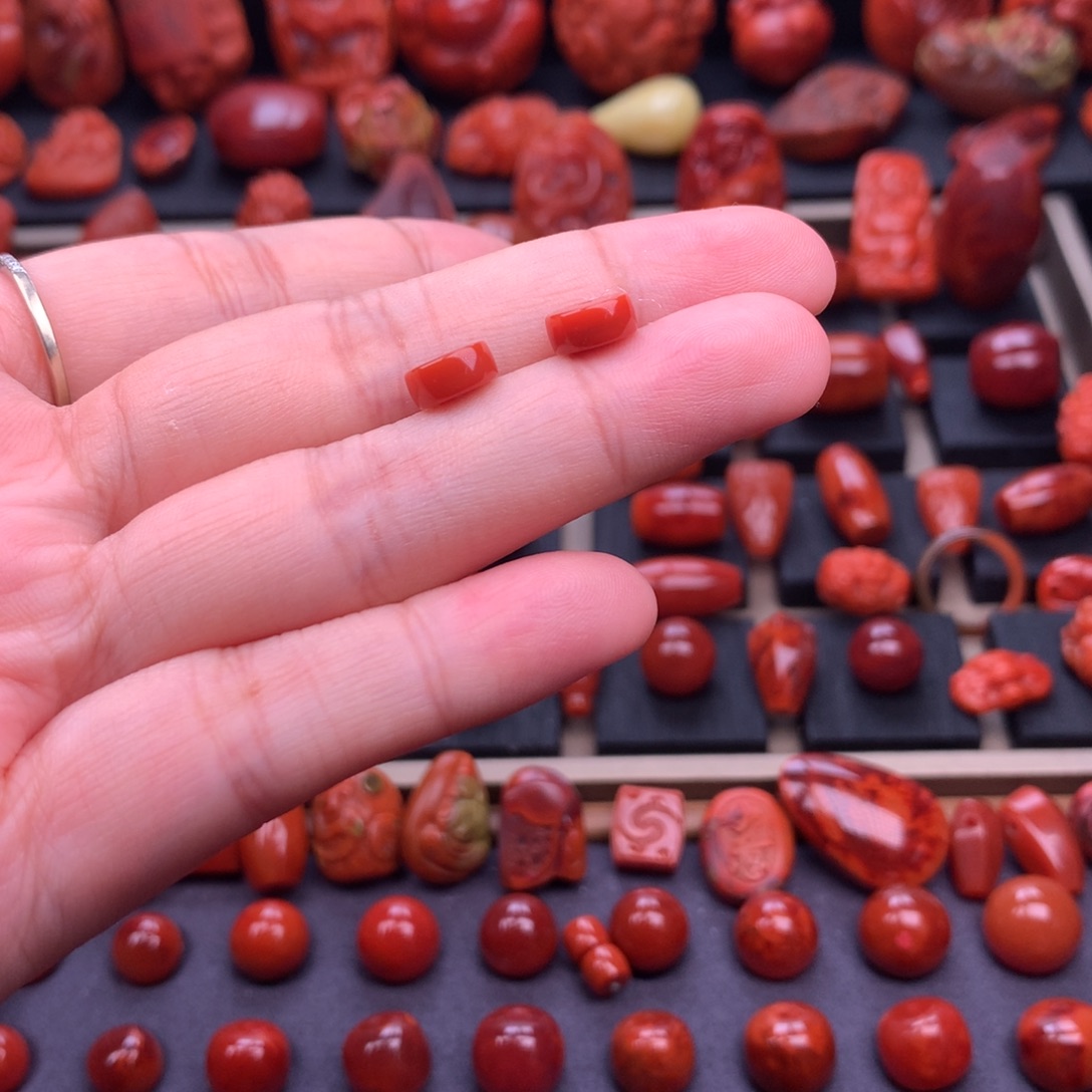 南红玛瑙未镶嵌原矿精工直切隔片8mm