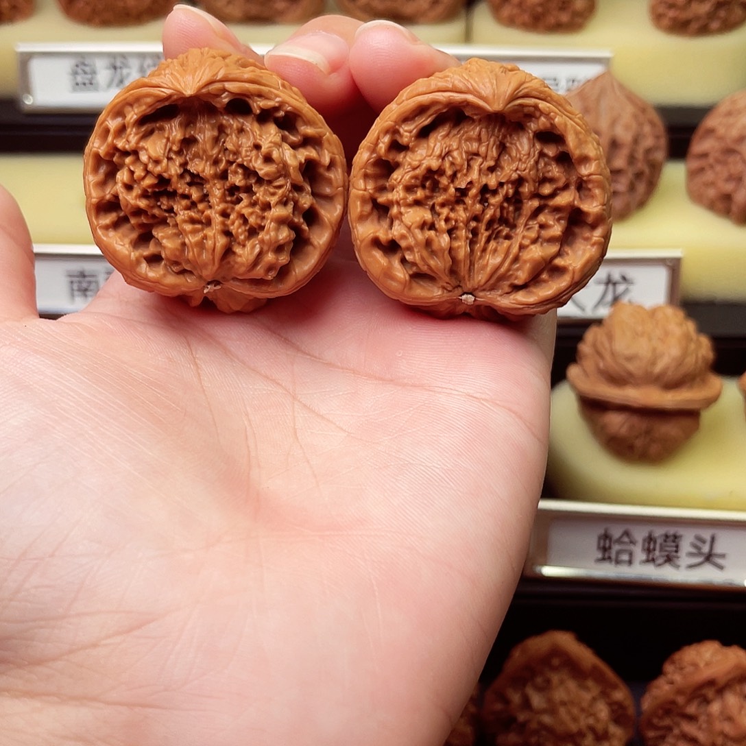 吊坠文玩核桃蚂蚁王蛇40尺1694