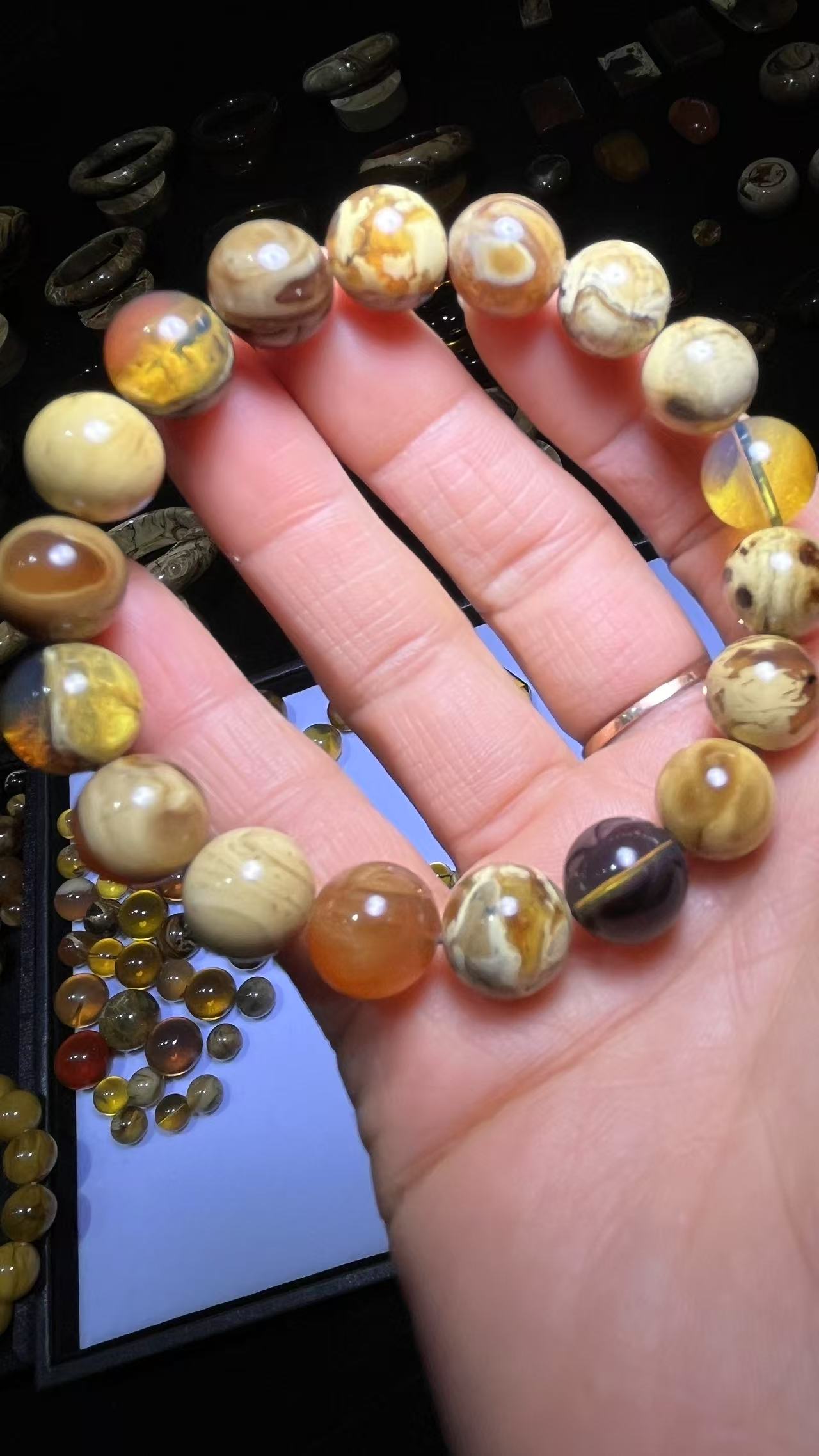 缅甸琥珀多宝卡11