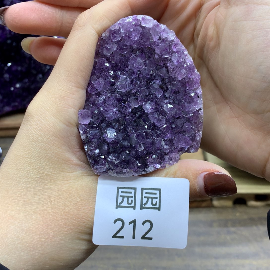 紫晶大型摆件（非配饰）未镶嵌