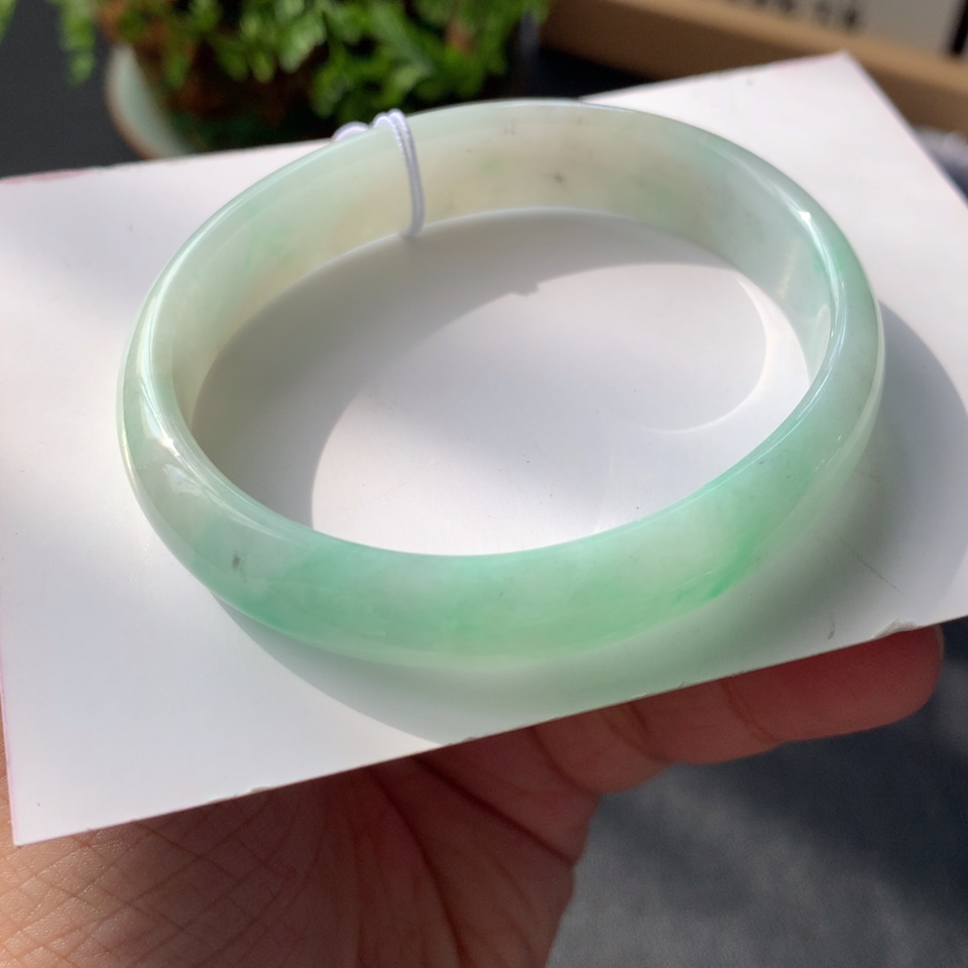 翡翠未镶嵌手镯1号53.8-45.8-11-5.2贵妃