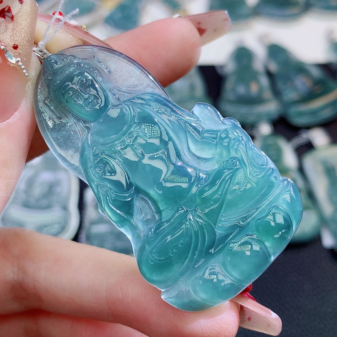 翡翠颈饰18K金镶嵌翡翠