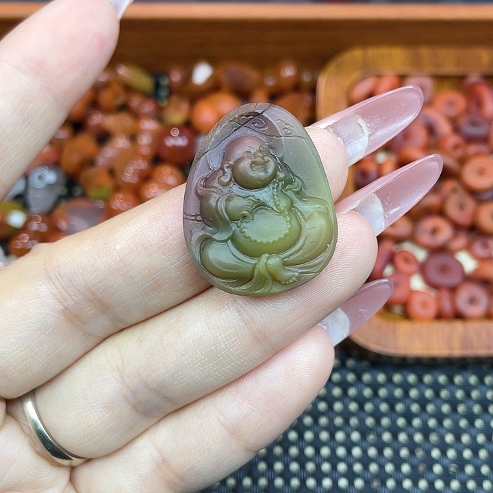 玛瑙/玉髓未镶嵌颈饰佛公