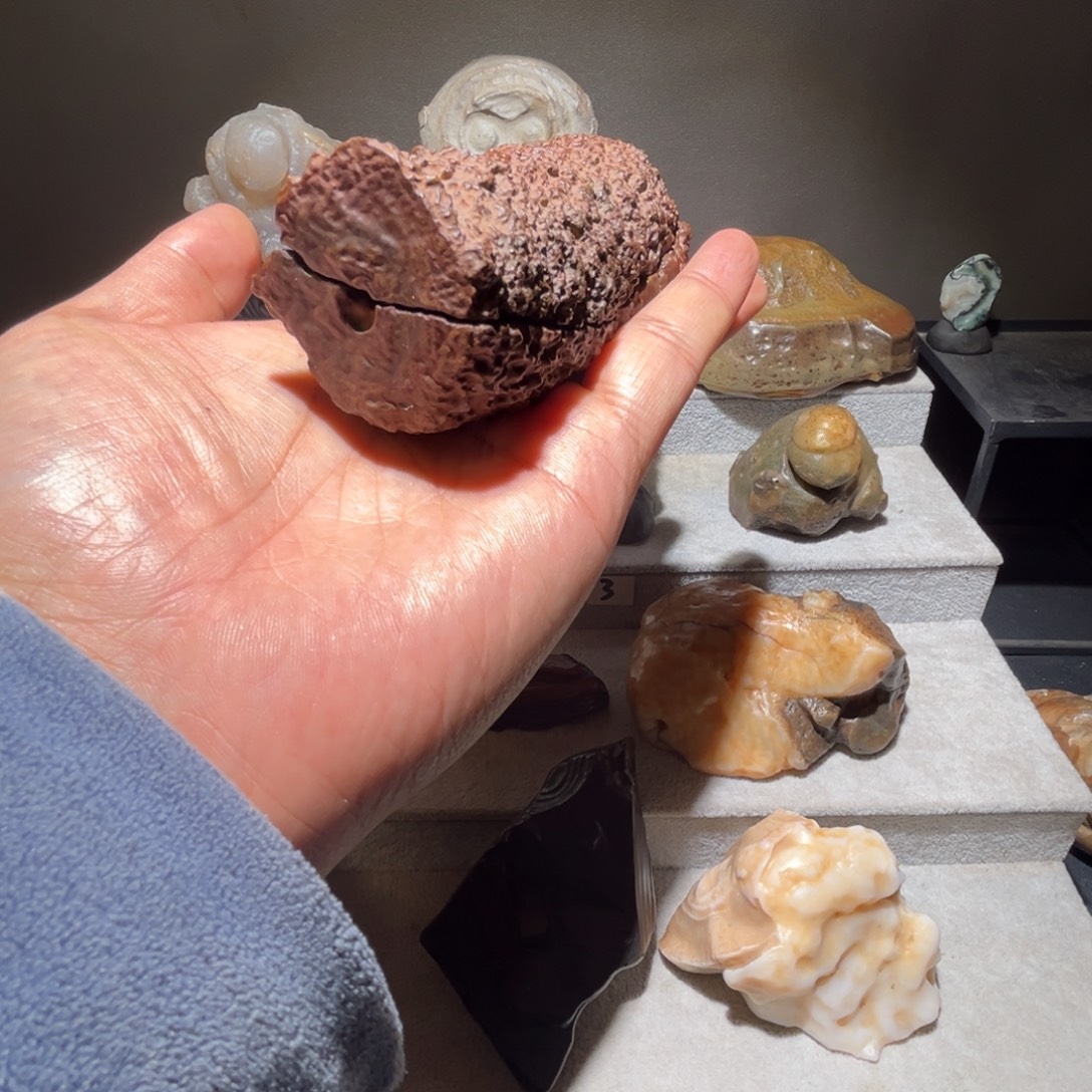 合成树脂石头摆件