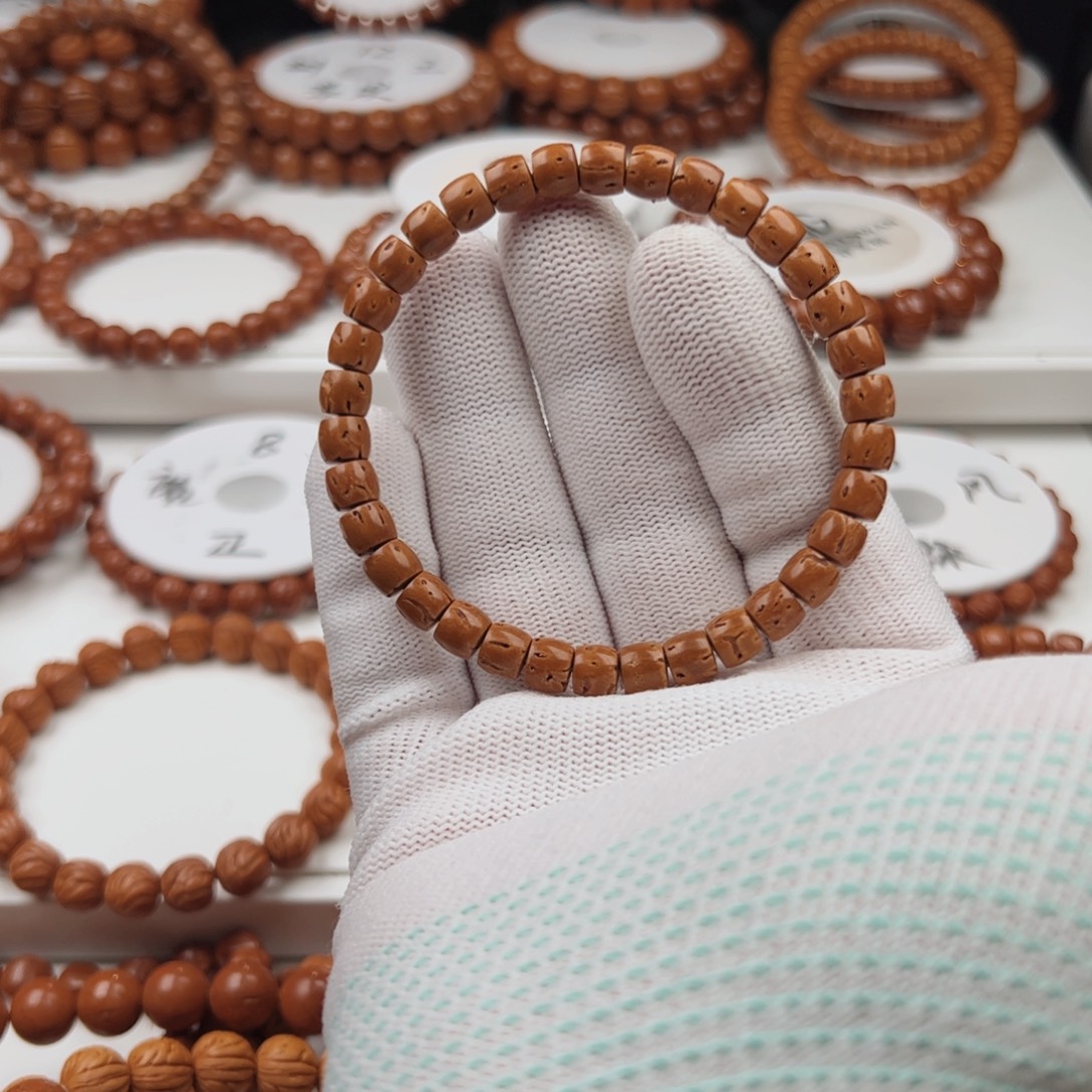 初***宁吊坠桃核桃核手串