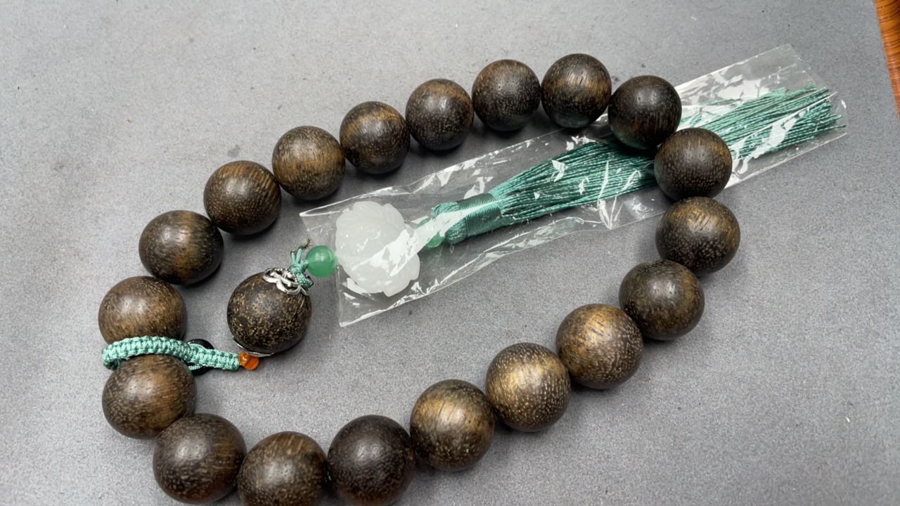 A97琳姐家沉木圆珠手持