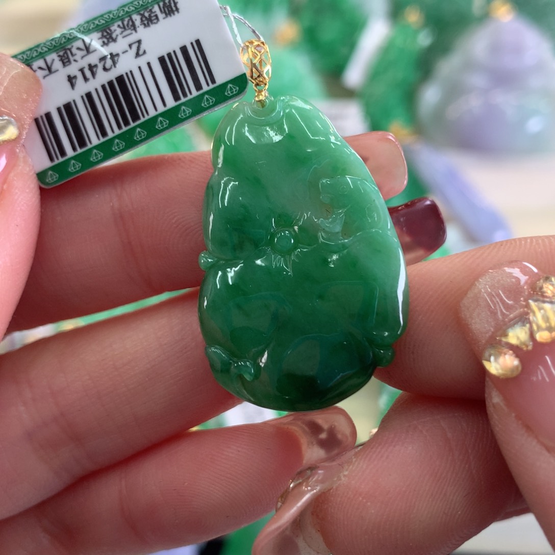 翡翠吊坠(不含链)18K金镶嵌