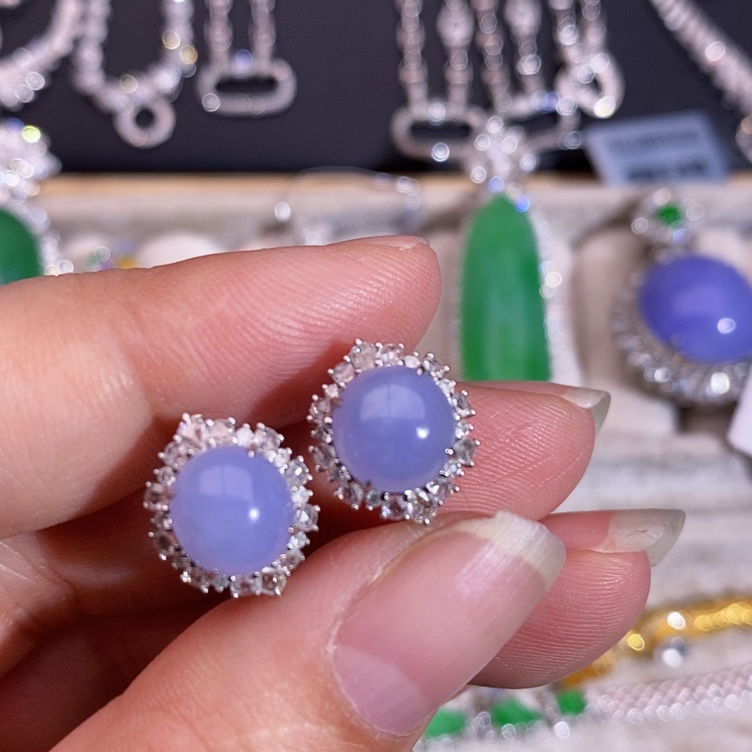 翡翠18K金镶嵌耳饰