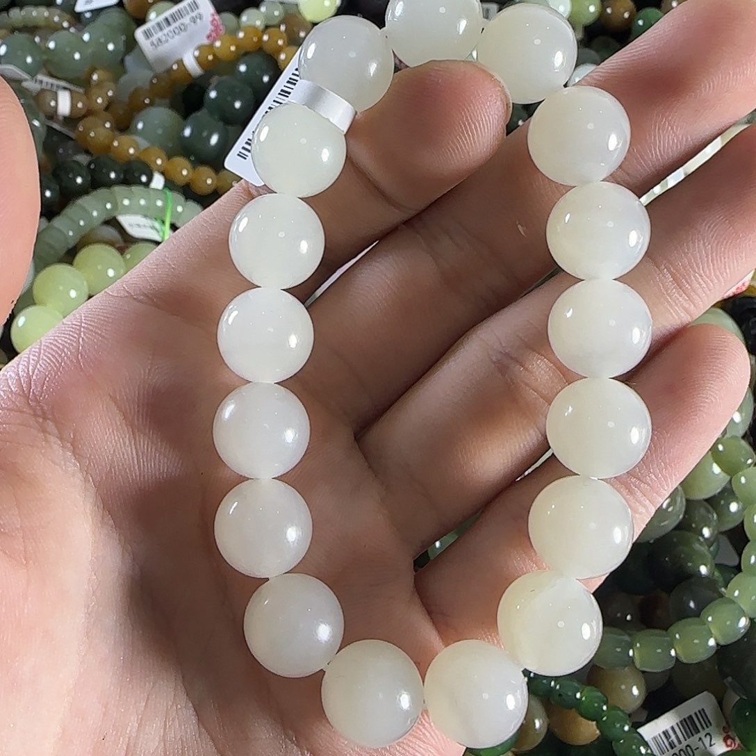 和田玉手链未镶嵌75