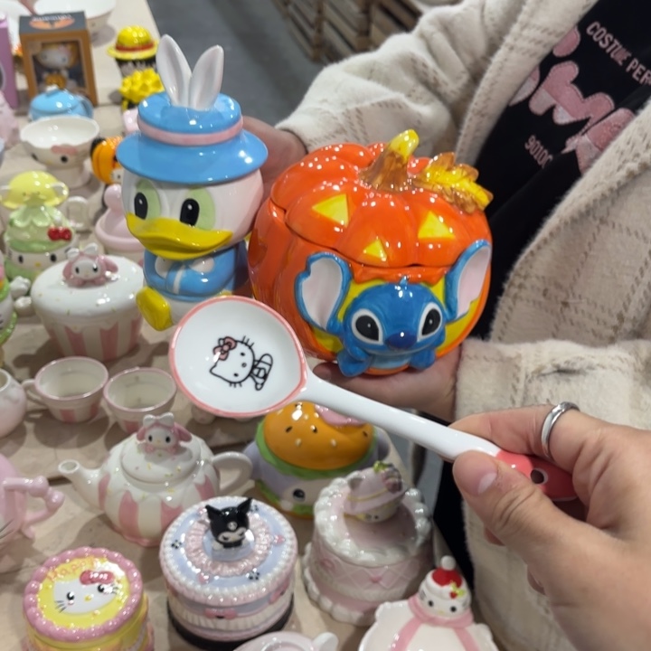 摆件陶陶瓷摆件欢迎光临