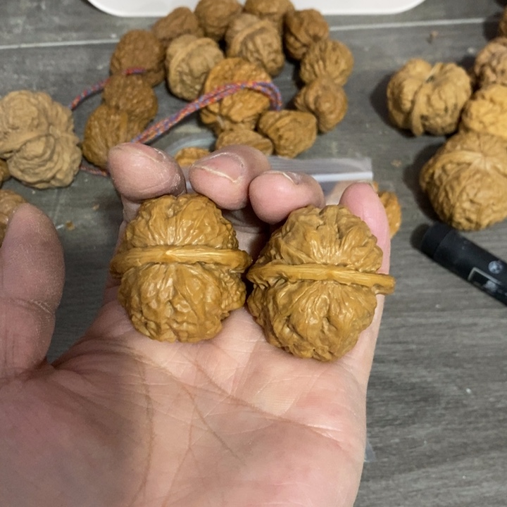 阿***伟文玩核桃把件哈哈哈
