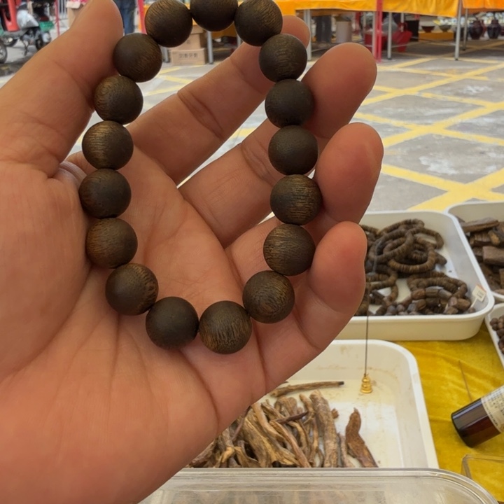 沉香碎屑沉香海南沉水高货1.2大16克➕碎屑多样性发