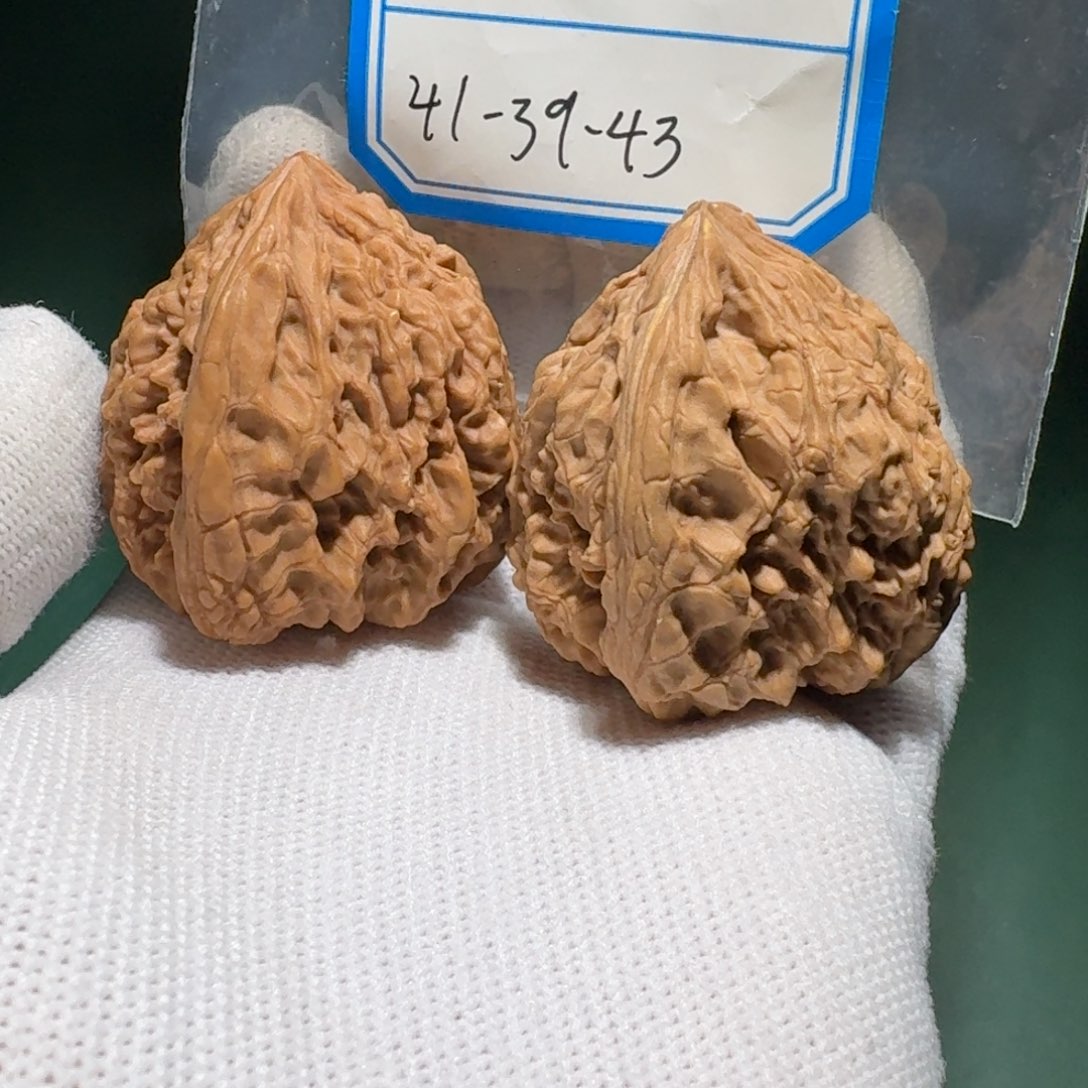 @***9吊坠文玩核桃0002号粗棱s