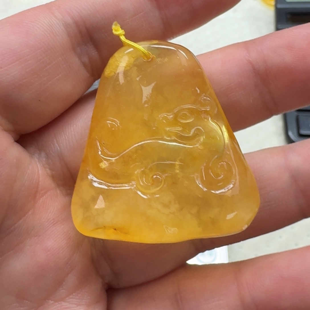 琥珀未镶嵌珠宝奇石629