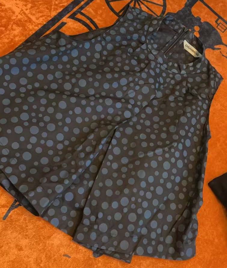 【特价不支持退换】韩版时尚无袖背心上衣女装