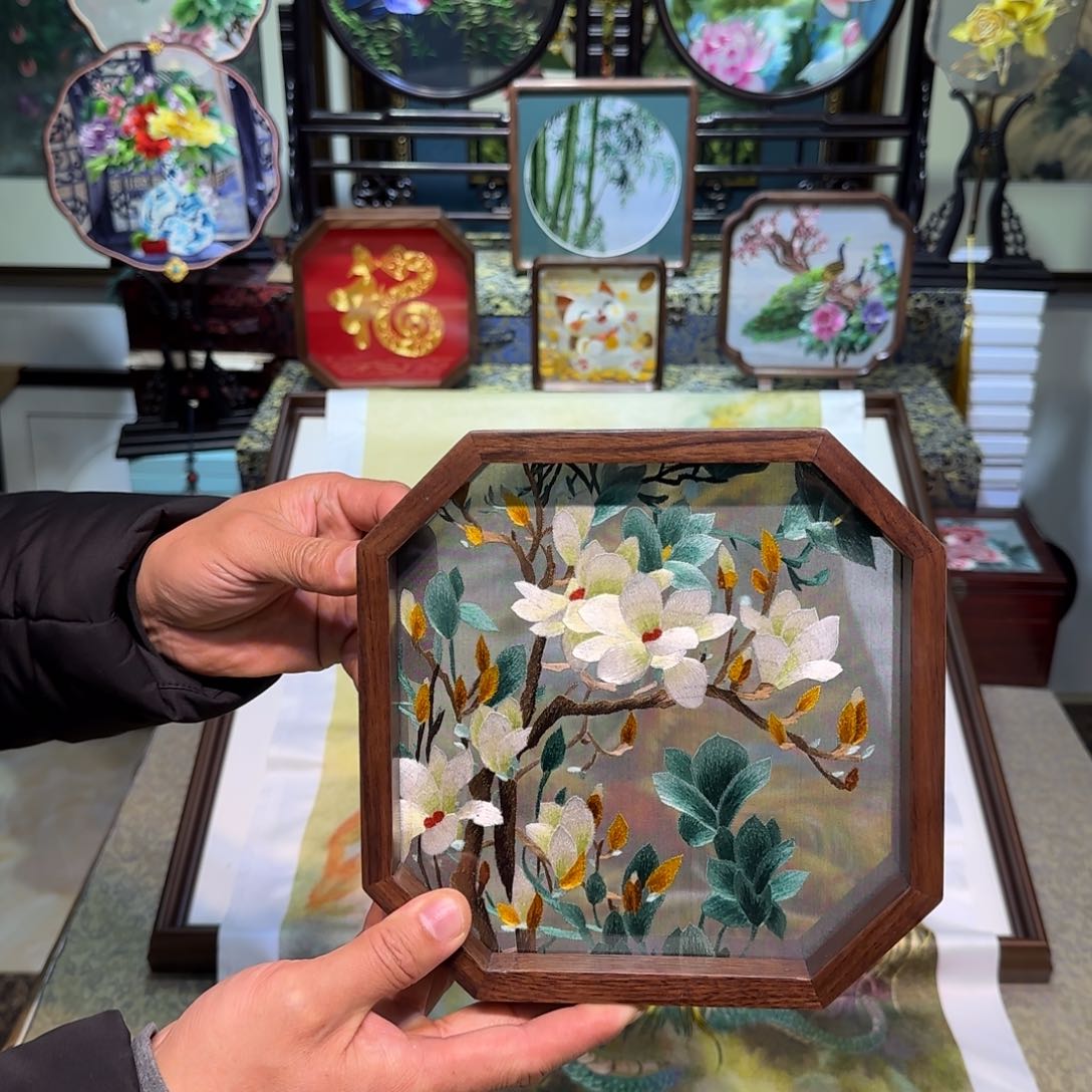 刺绣刺绣工艺精湛