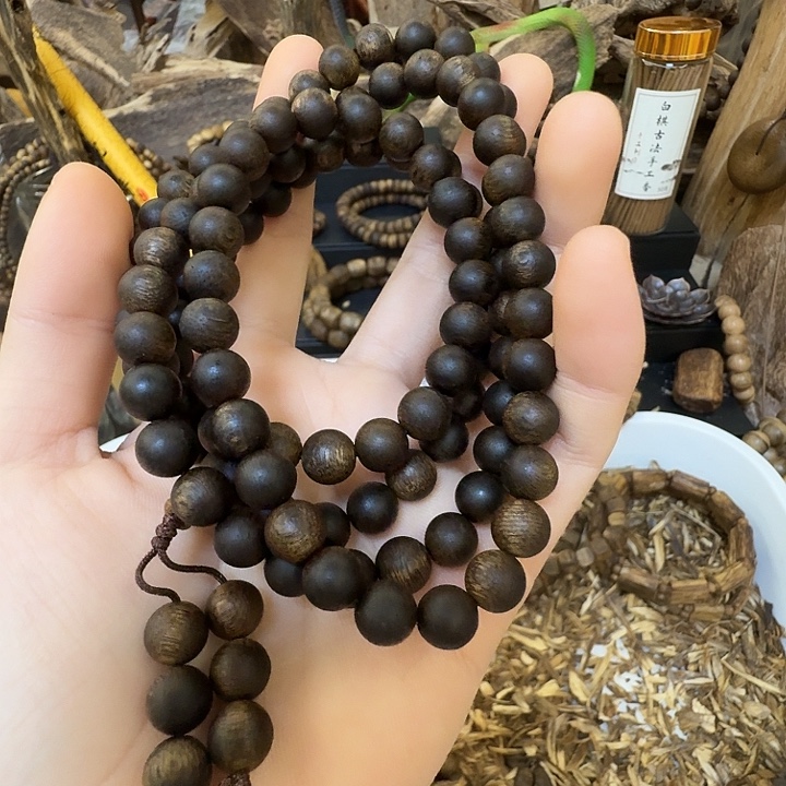 苗***_沉香沉香碎屑海南沉香张勺子0.8大41克➕沉香碎屑多样性