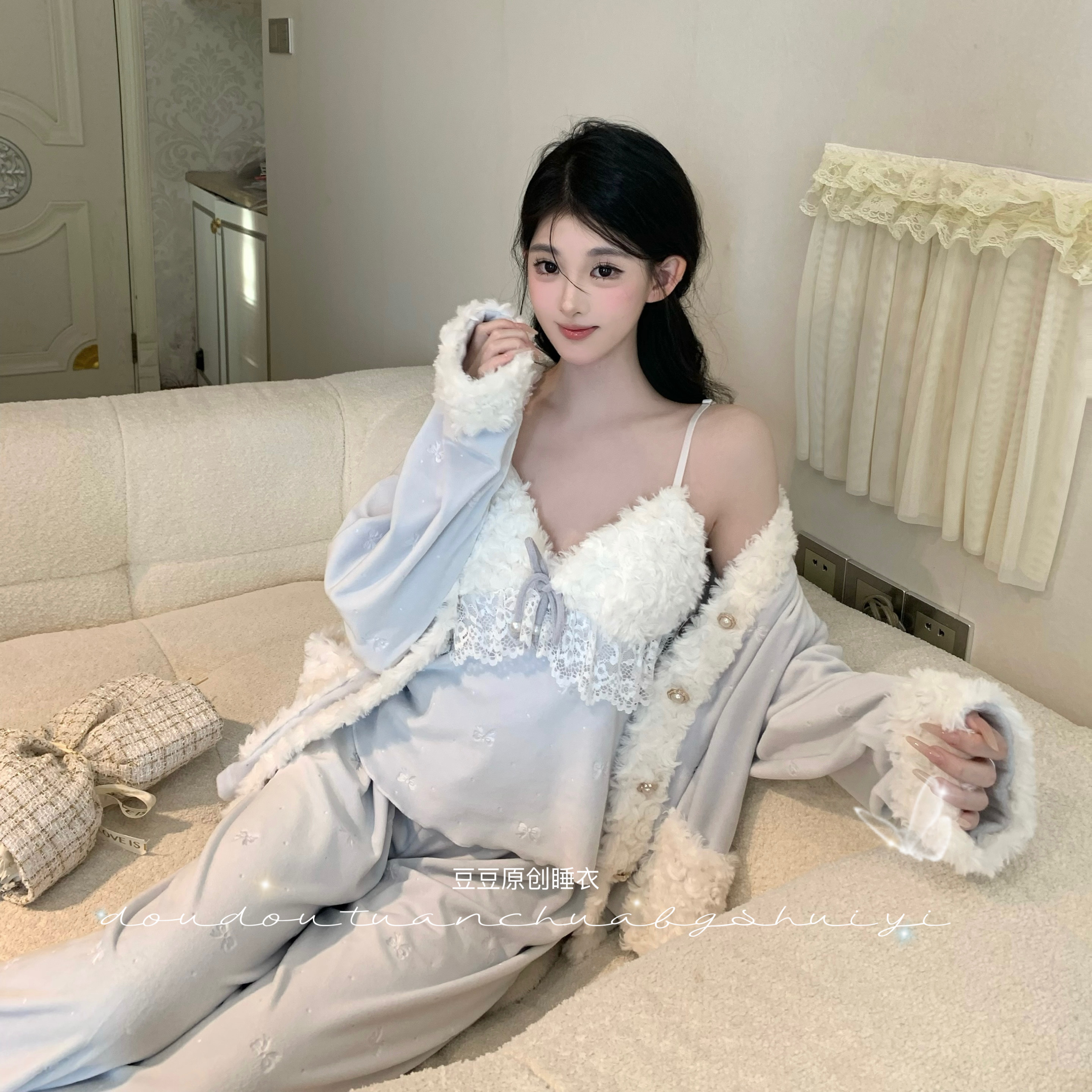 【蓝霜蝶语】海岛双面宝宝绒三件套显白保暖家居服秋冬蕾丝家居服女