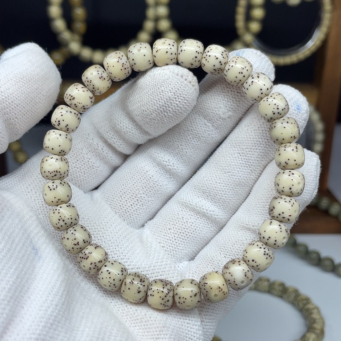 星月菩提手串8-7，横纹一线天