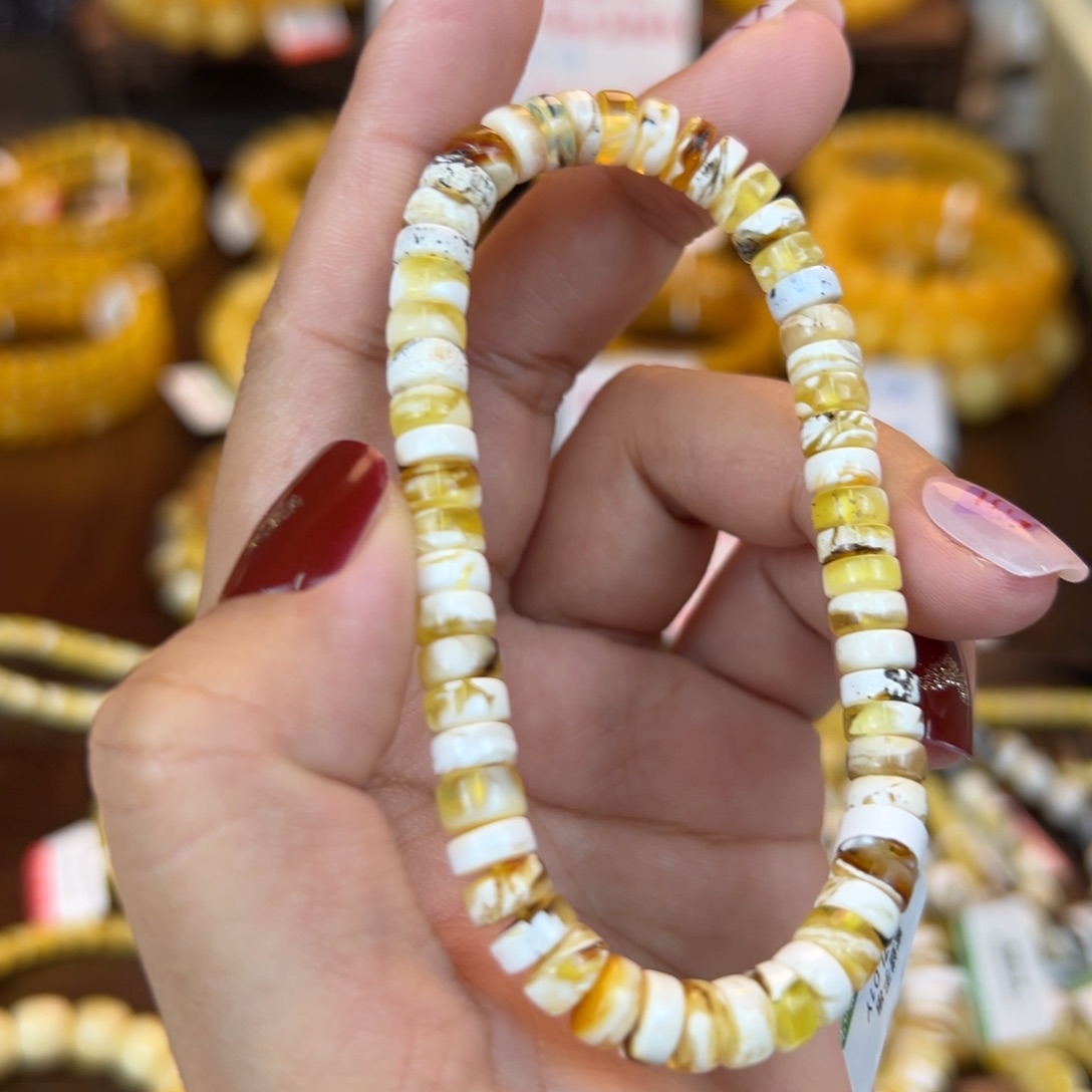 琥珀裸石未镶嵌jnnnnnnnnn