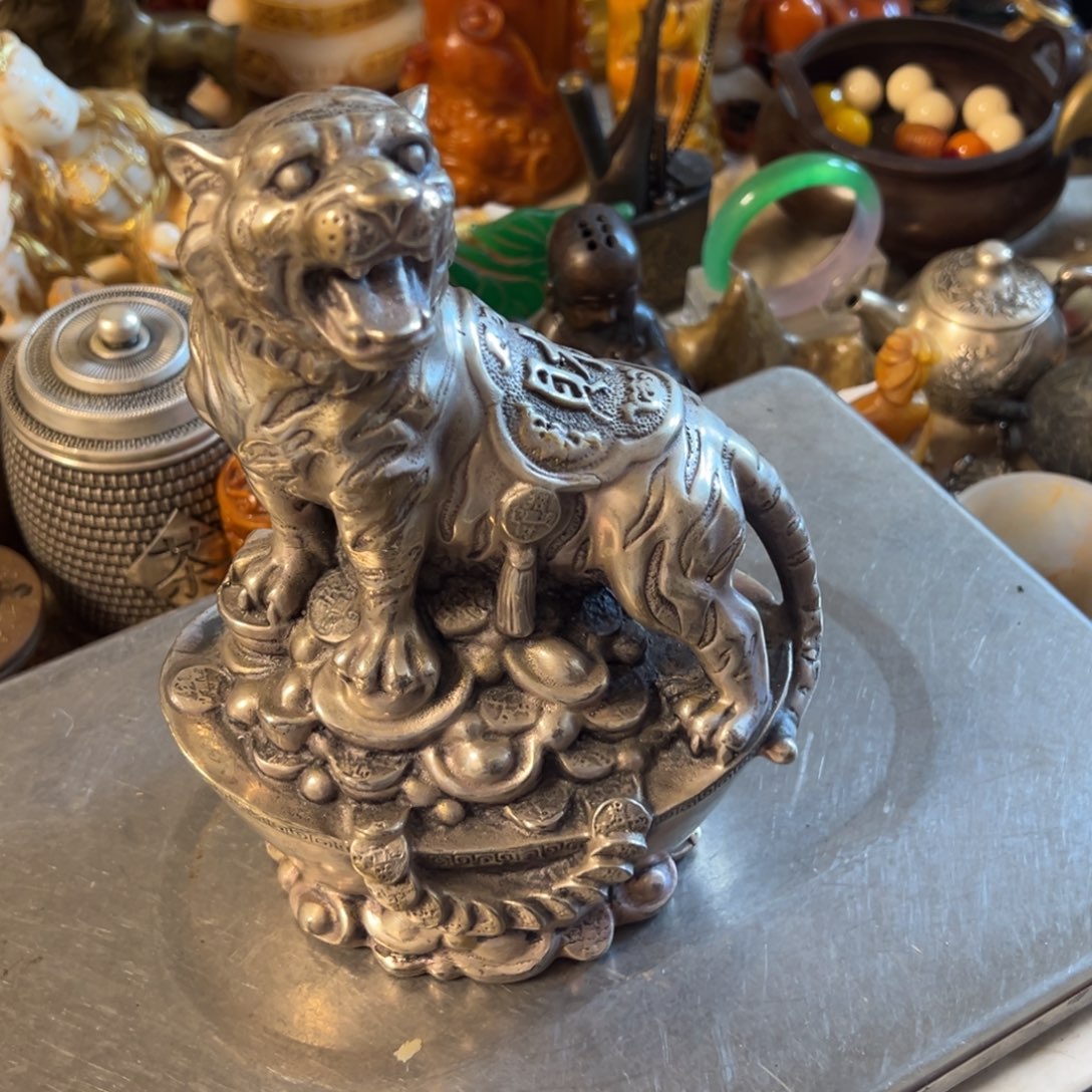 家居摆件等多种形式的装饰