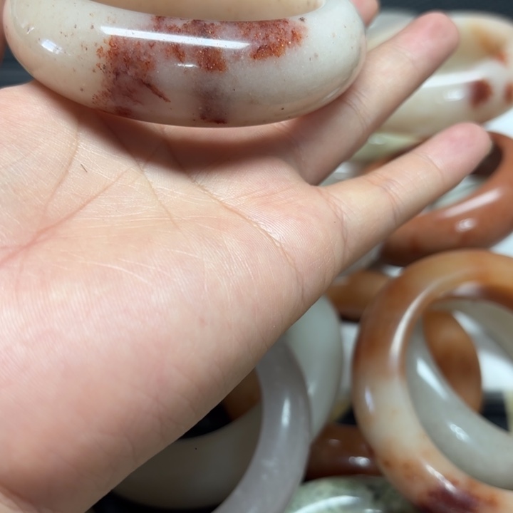 玄***堂石英岩玉合金颈饰