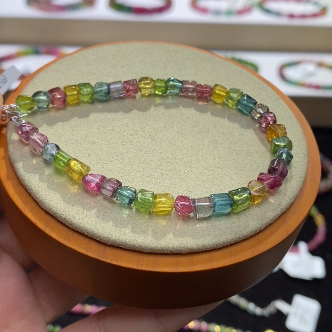 【闪购商品】碧玺手串未镶嵌麦*糖两天看货期