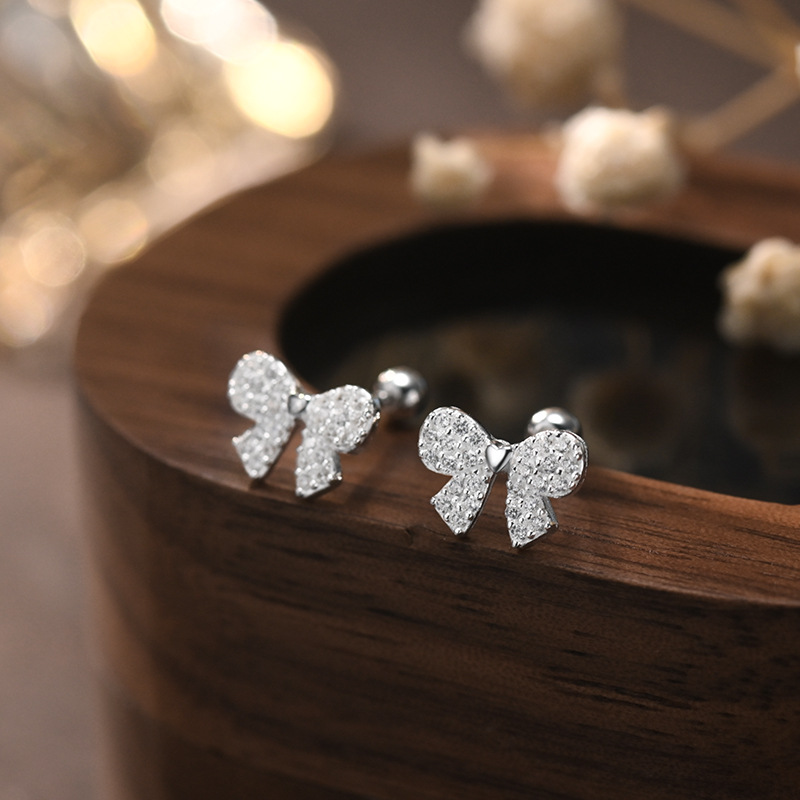 足银耳饰 S999足银蝴蝶结耳钉女新款轻奢高级感耳骨钉百搭耳饰